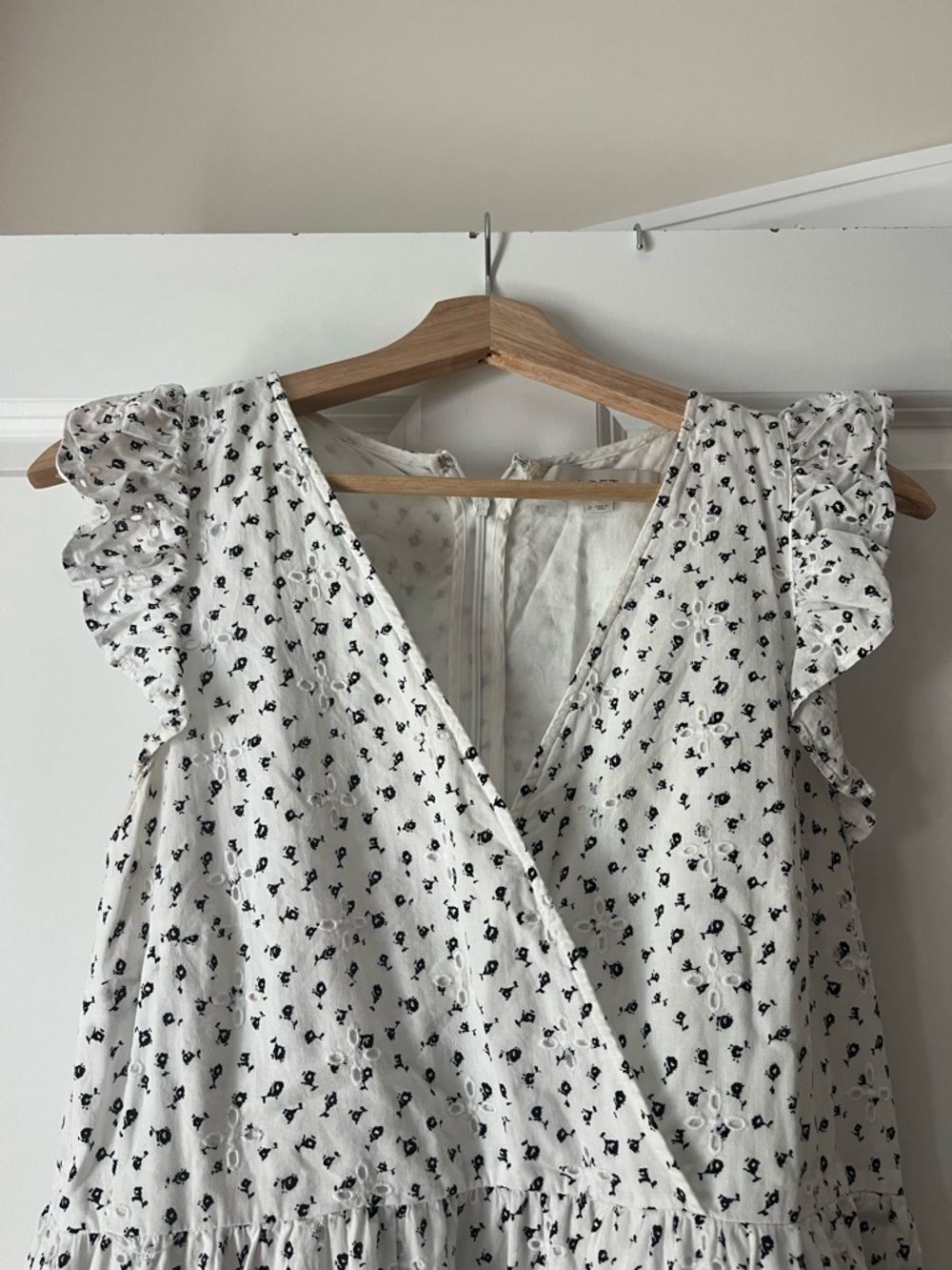 White Floral Sundress with Ruffle Sleeves - Picture 3 of 5
